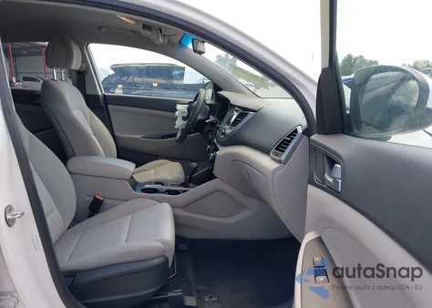 2017 Hyundai Tucson Se z USA, uszkodzony, nr VIN KM8J33A40HU263328